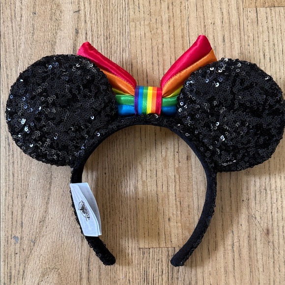 Disney “Mickey Ears” Lot of 4 - Picture 10 of 16